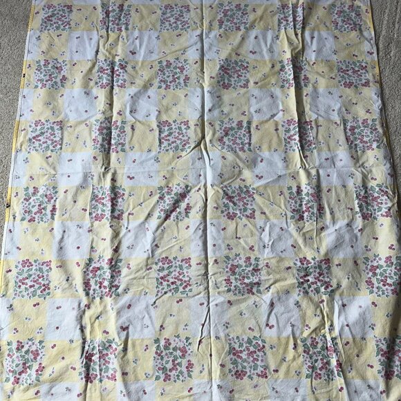 Vtg 40s Yellow Cherries Print Tablecloth Square Heavy Cotton 53x48 Floral Summer - Picture 2 of 6
